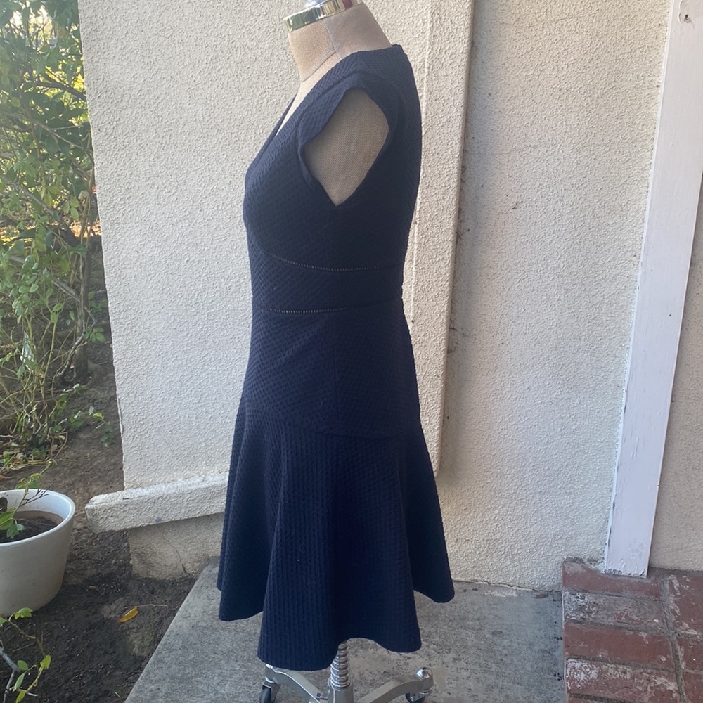Rebecca Taylor from Neiman’s dark navy blue dress that flares out beautifully - Picture 6 of 14